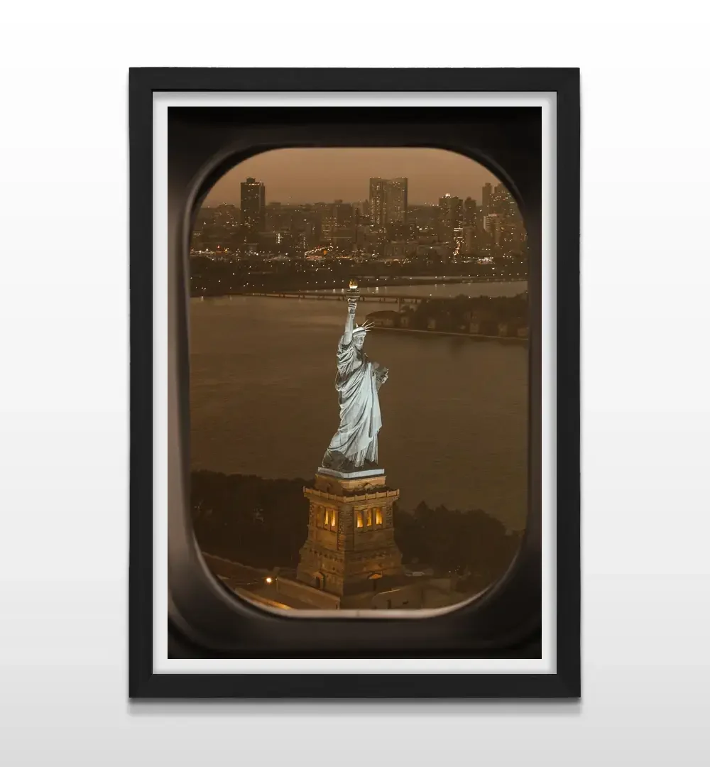Cuadro moderno ventana de avión New York City con marco negro, regalo ideal para viajeros y amantes de la ciudad de Nueva York