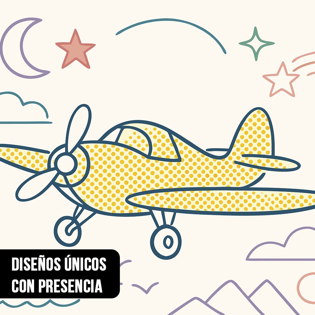 Primer plano de ilustración infantil de una avioneta amarilla sobrevolando nubes, estrellas y la luna sobre fondo crema