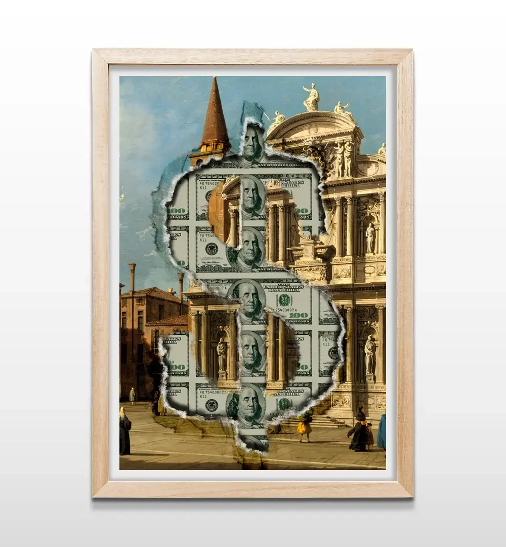 Cuadro vertical enmarcado en madera clara con collage surrealista de pintura clásica y silueta de símbolo de dólar rasgada que muestra billetes de 100 dólares