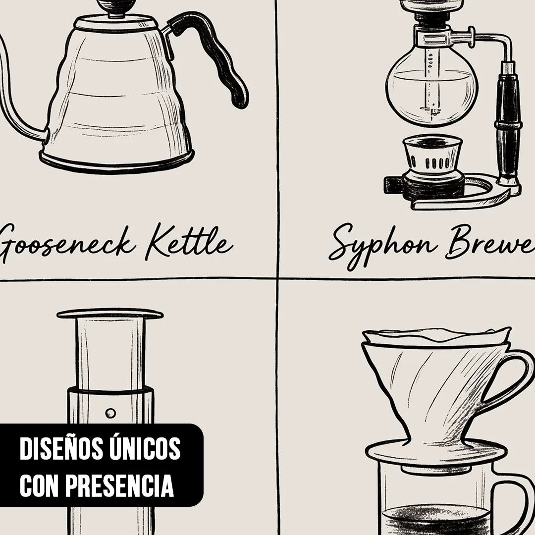 Primer plano de ilustración a tinta con bocetos de pava cuello de cisne, sifón de café y Aeropress sobre fondo crema