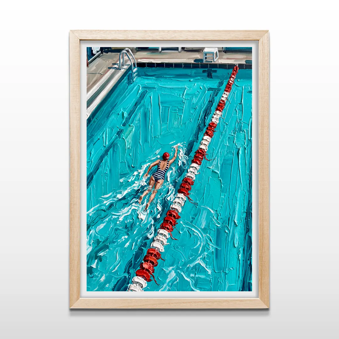 Cuadro vertical enmarcado en madera natural con impresión estilo pintura estilo óleo de nadadora en piscina turquesa