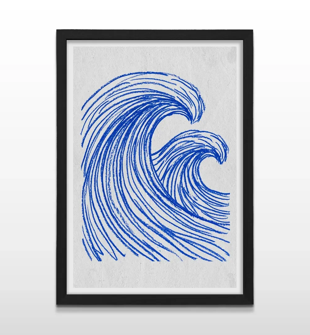 Cuadro vertical en marco negro con ilustración abstracta de olas marinas dibujadas en azul cobalto