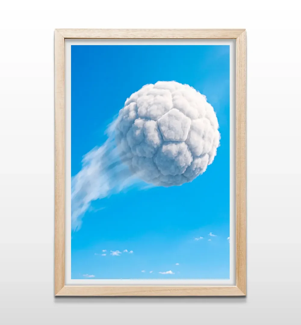 Cuadro vertical en marco de madera clara con diseño artístico de una nube esférica con forma de pelota de fútbol