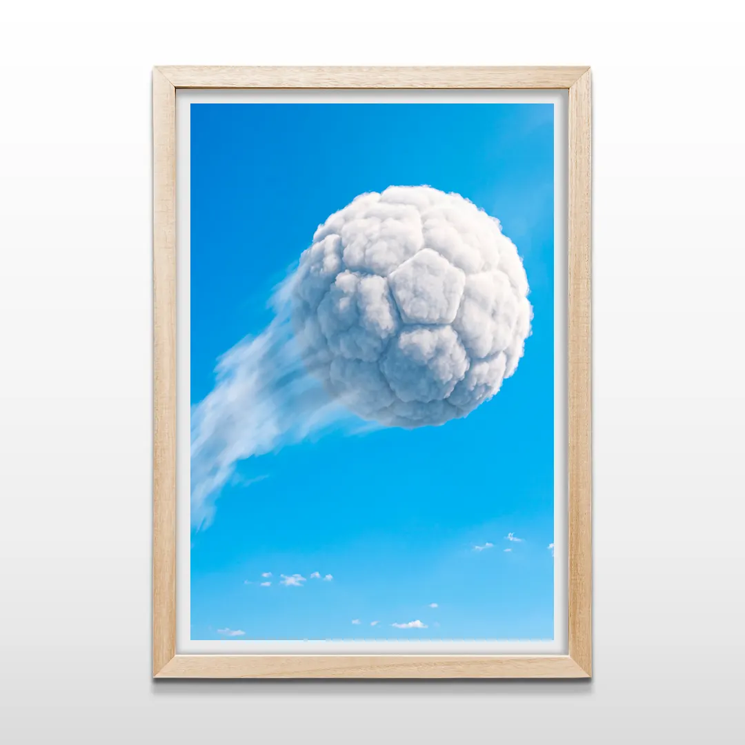 Cuadro vertical en marco de madera clara con diseño artístico de una nube esférica con forma de pelota de fútbol